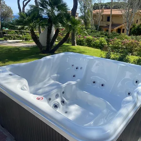 Beachfront Marina Villa *