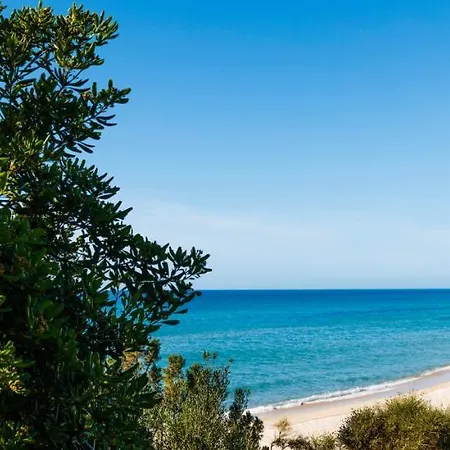 Beachfront Marina Villa *