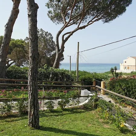 Villa Beachfront Marina *