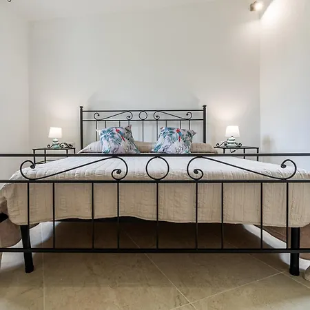 Beachfront Marina Villa Santa Margherita di Pula