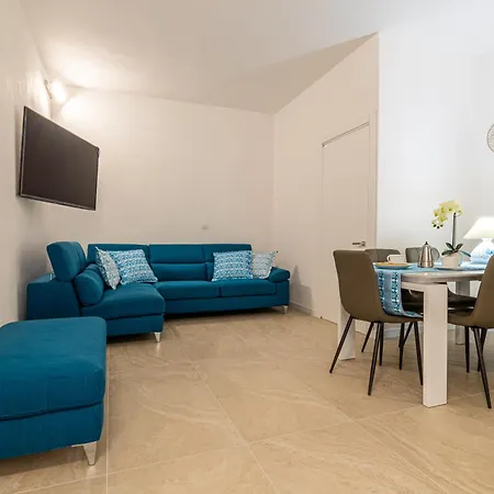 Villa Beachfront Marina *