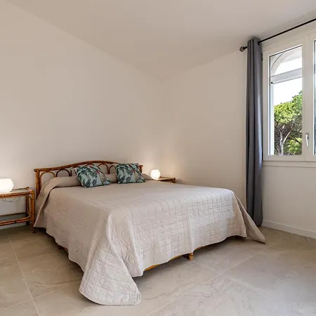 Beachfront Marina Villa Santa Margherita di Pula