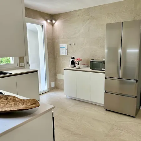 Beachfront Marina Villa *